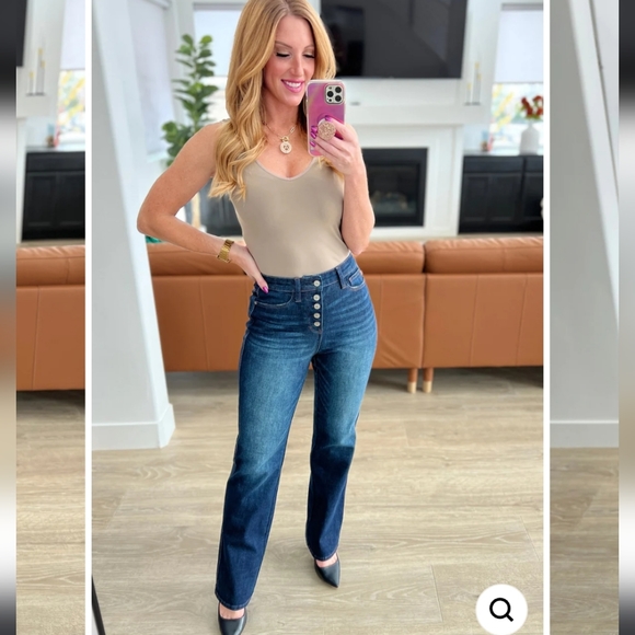 Judy Blue High Rise 5-Button Fly Straight Jeans - Picture 3 of 10